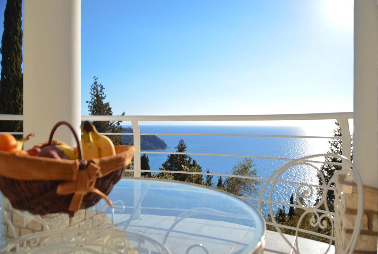 Alibertini Villa *